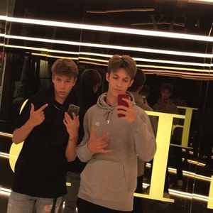 Meet your Posher, Miles